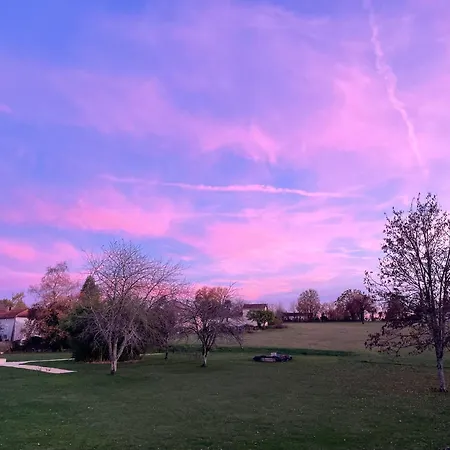 La Maison D'hortense Et Lili Bed & Breakfast 3*