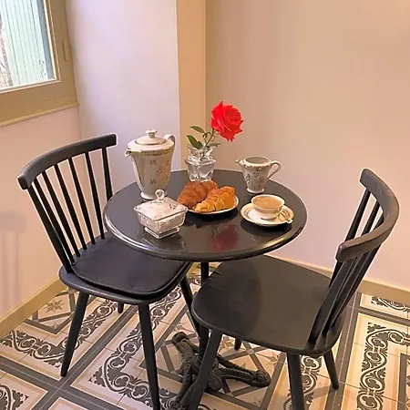 La Maison D’hortense Et Lili Couette-café
