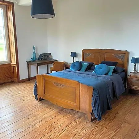 Couette-café La Maison D’hortense Et Lili 3*