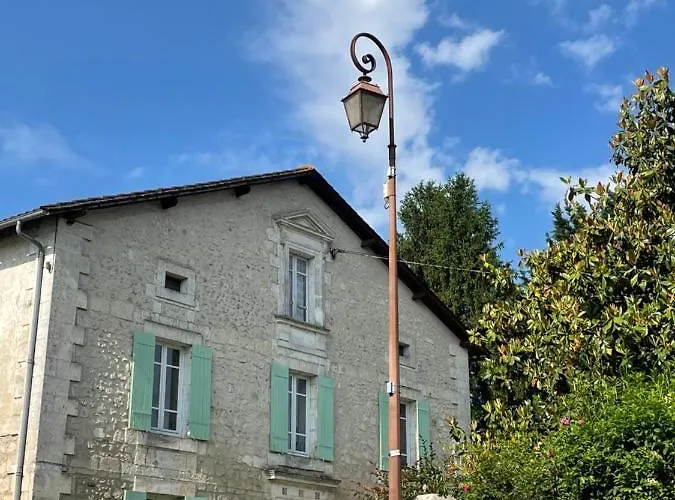 La Maison D'hortense Et Lili Bed & Breakfast